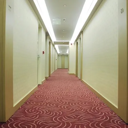Fuar Deluxe Apart-hotel