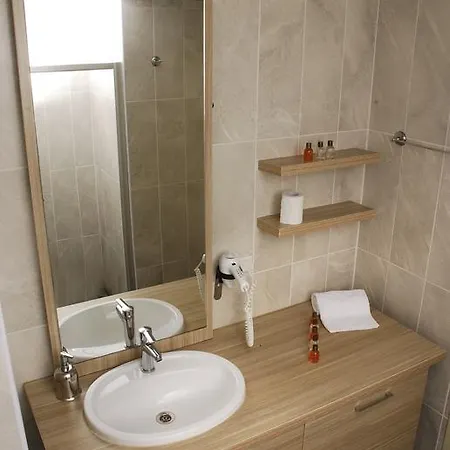 Fuar Deluxe Apart-hotel *