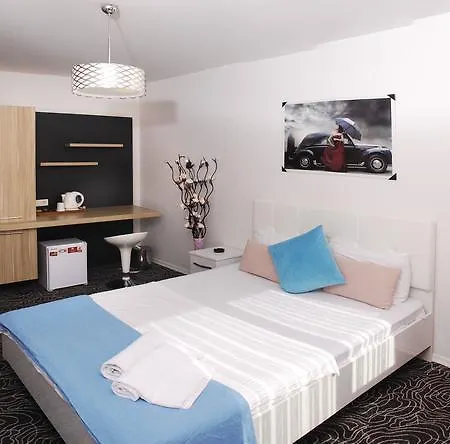 Fuar Deluxe Apart-hotel